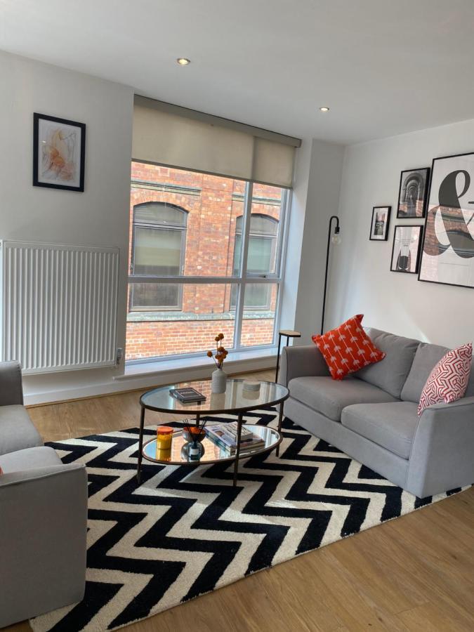 Apartment Townhouse With Private Roof Garden Sleeps 4 Leeds (West Yorkshire)
