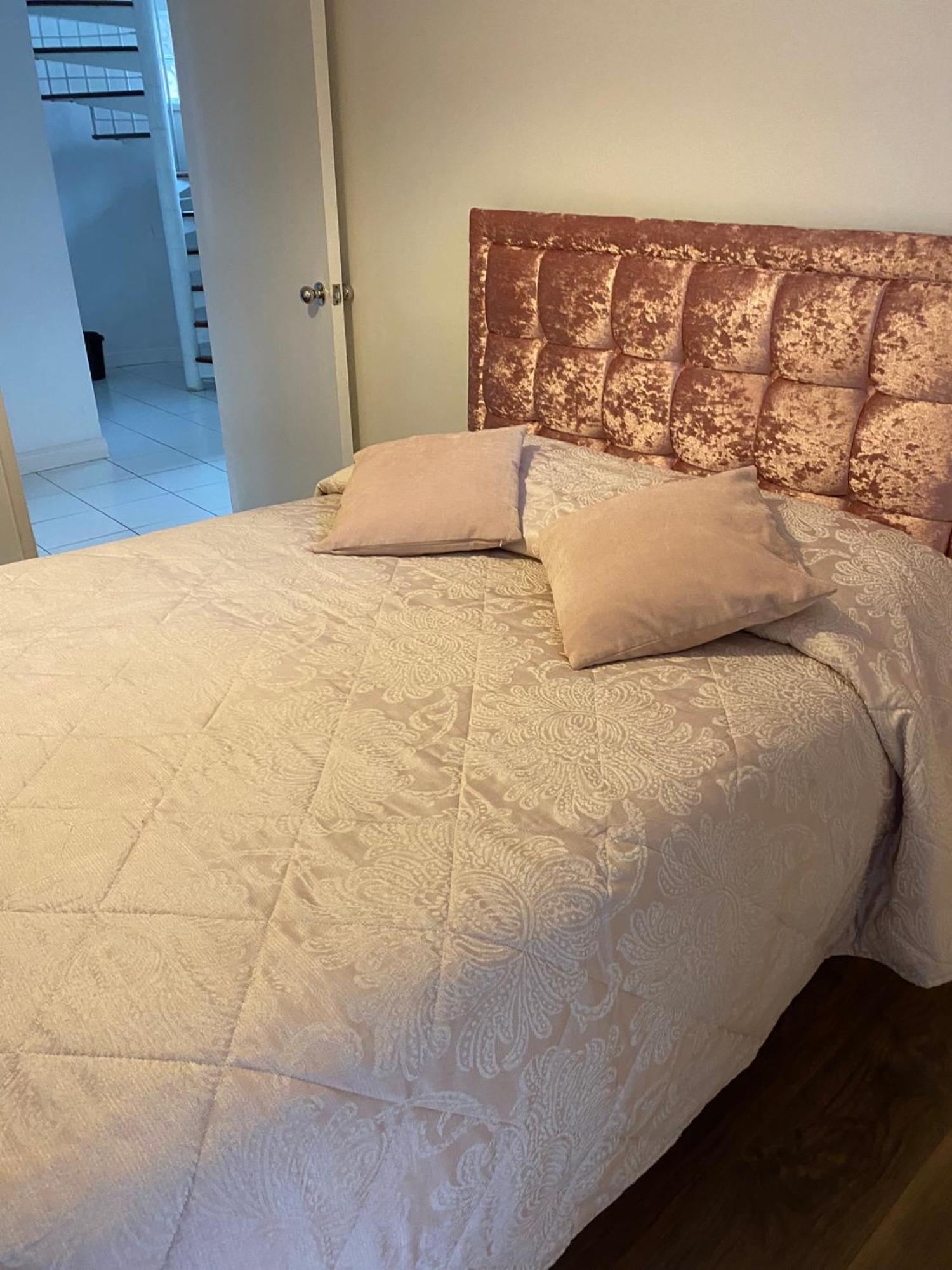 Apartment Townhouse With Private Roof Garden Sleeps 4 *